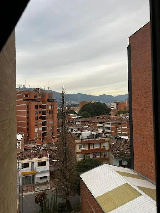 Apartamento 2Br Parqueadero Y Piscina 502 Medellin Apartment