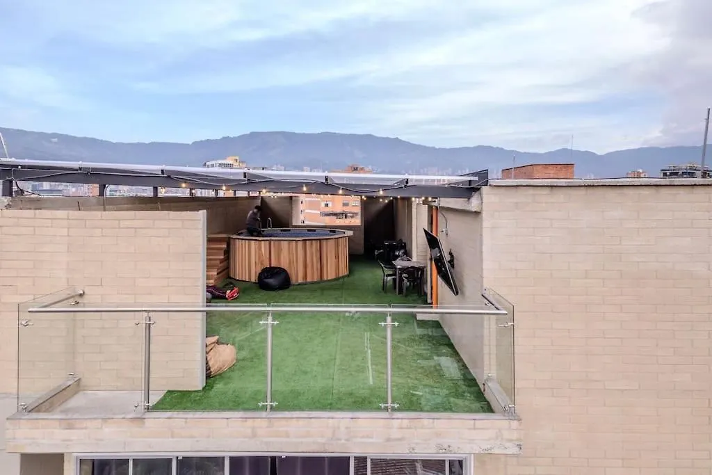 דירה מדיין Apartamento 2Br Parqueadero Y Piscina 502